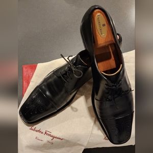 Salvatore Ferragamo Black Leather Oxford Dress Shoes - Men's size 10.5 B